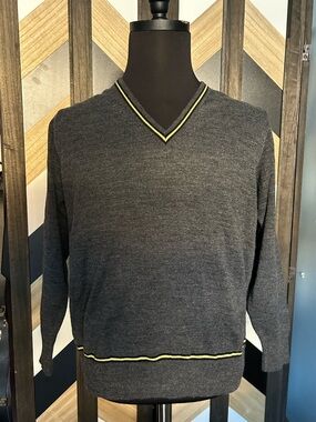 Hufflepuff Long-sleeve School Cardigan - Wizarding World of Harry Potter